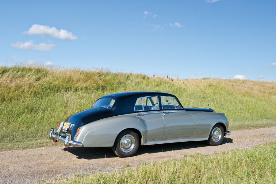  Rolls-Royce Silver Cloud 1958 года  (фото 14 из 14)